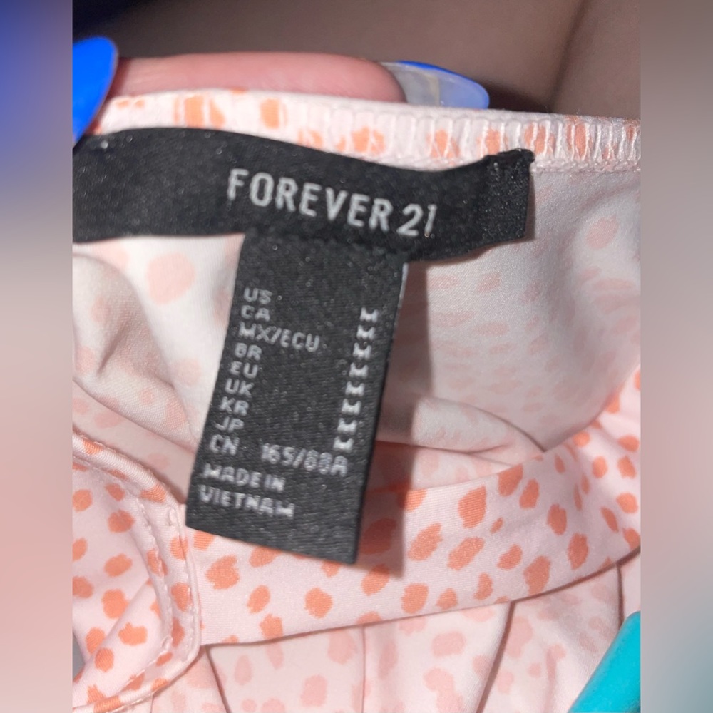 cute pink shirt - Picture 3 of 3